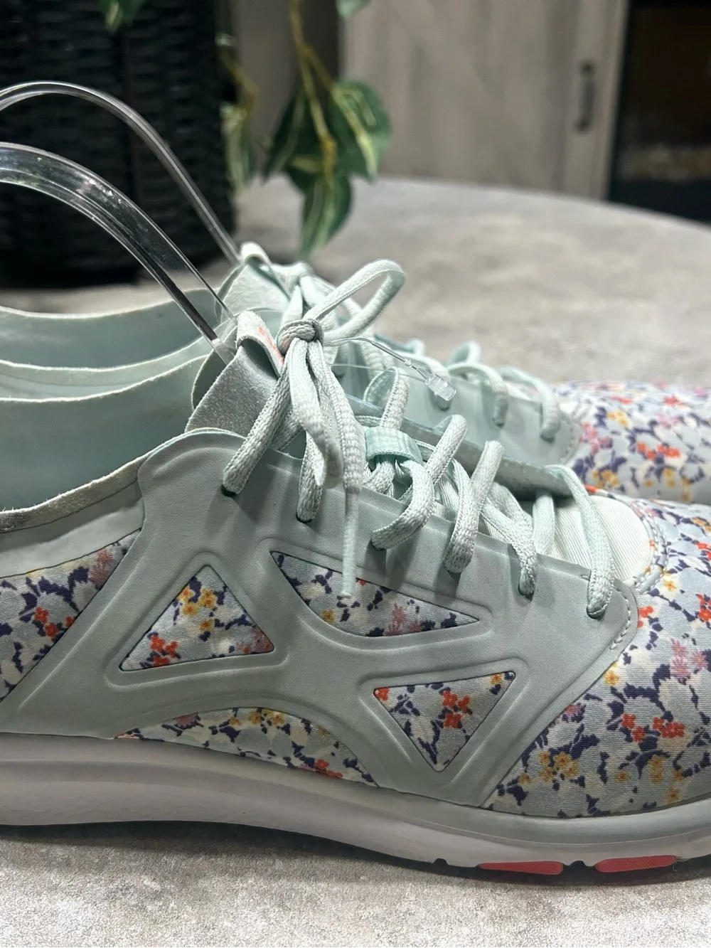 ASICS Fit Yui Women’s Size 10 Shoes Sneakers Casual Athletic Floral Mint Green